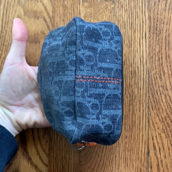 Christian Dior Flight Zip Pouch - Picture 10 of 10